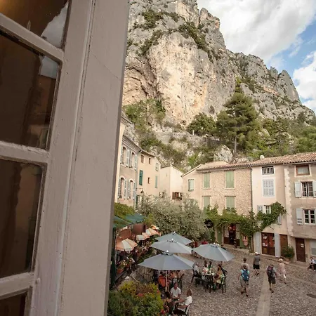 Apartamento La Bonne Etoile - The Good Star Moustiers-Sainte-Marie Habitación foto