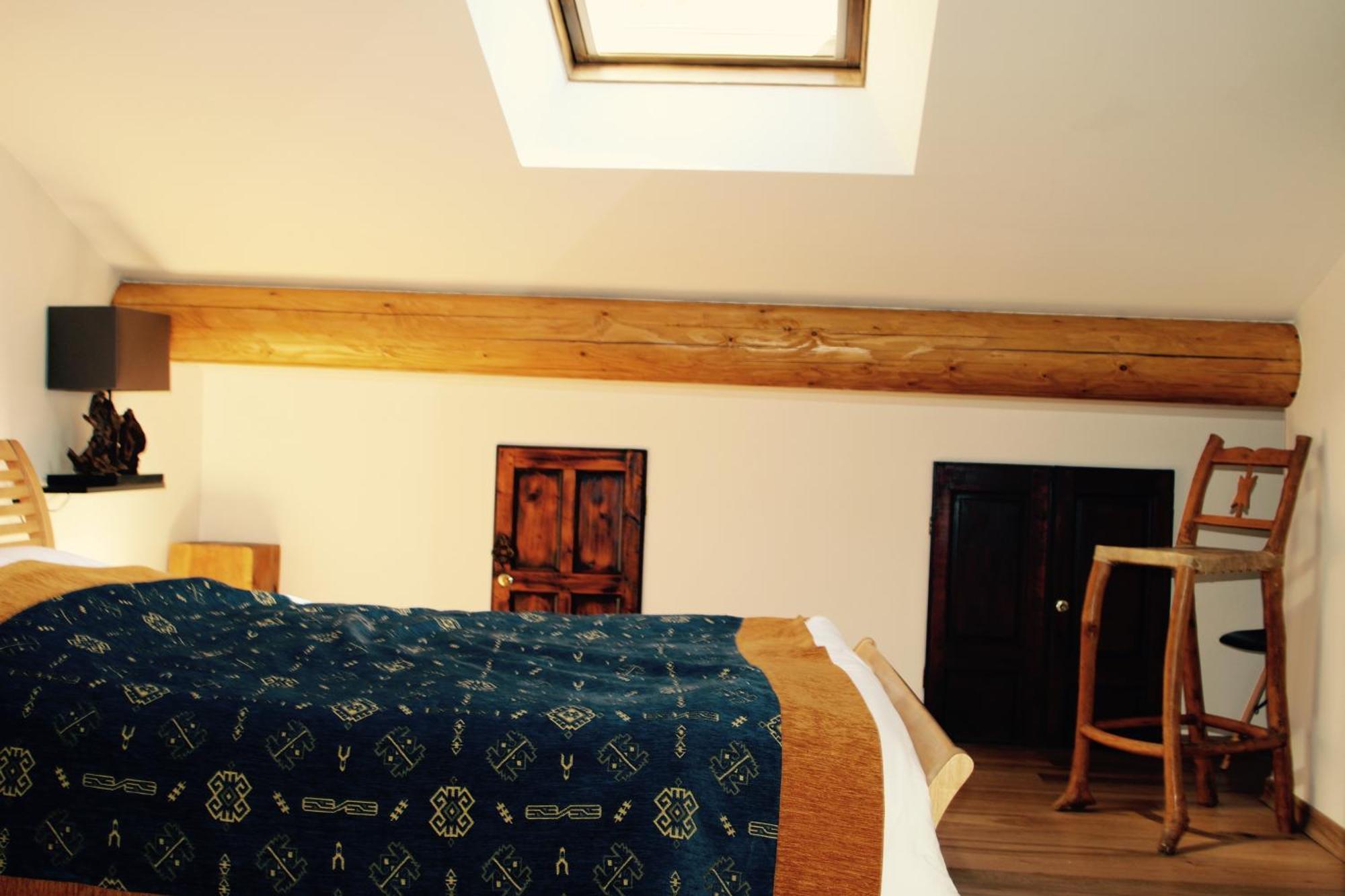 La Bonne Etoile - The Good Star * Moustiers-Sainte-Marie