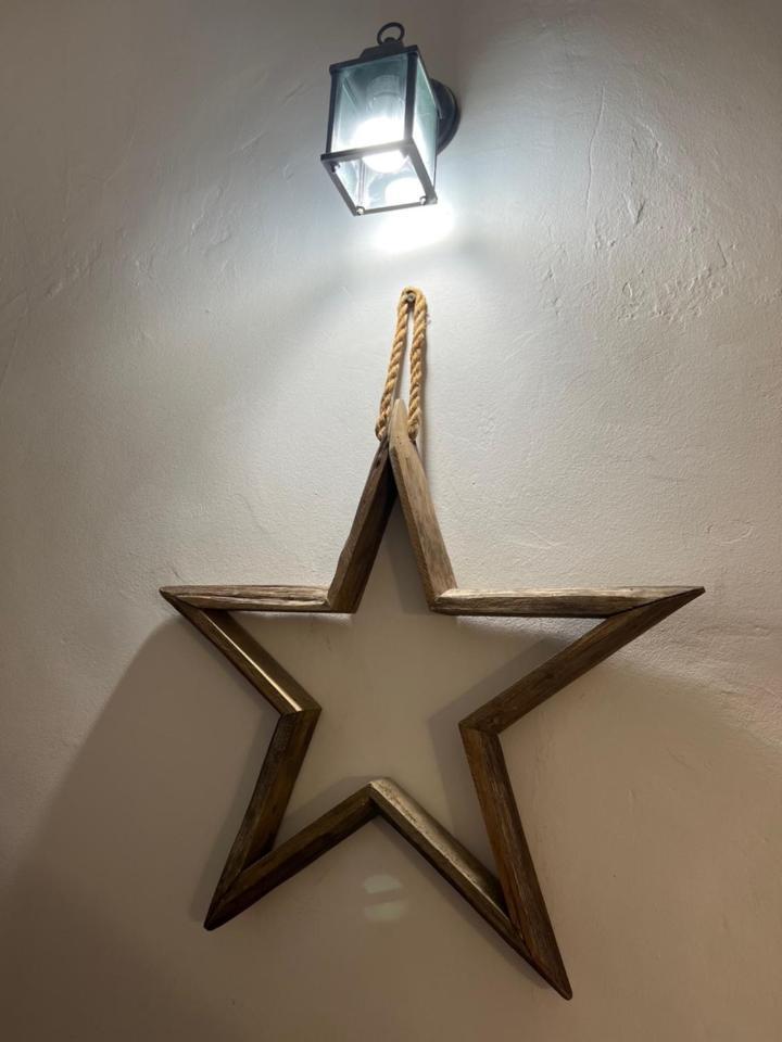 La Bonne Etoile - The Good Star